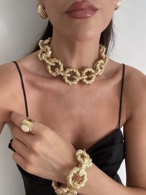 Choker Ade