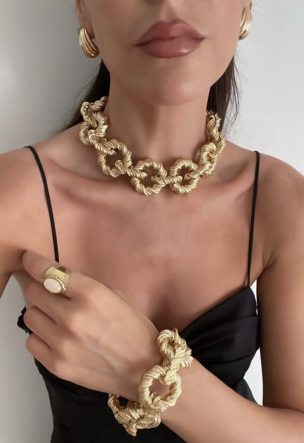 Choker Ade